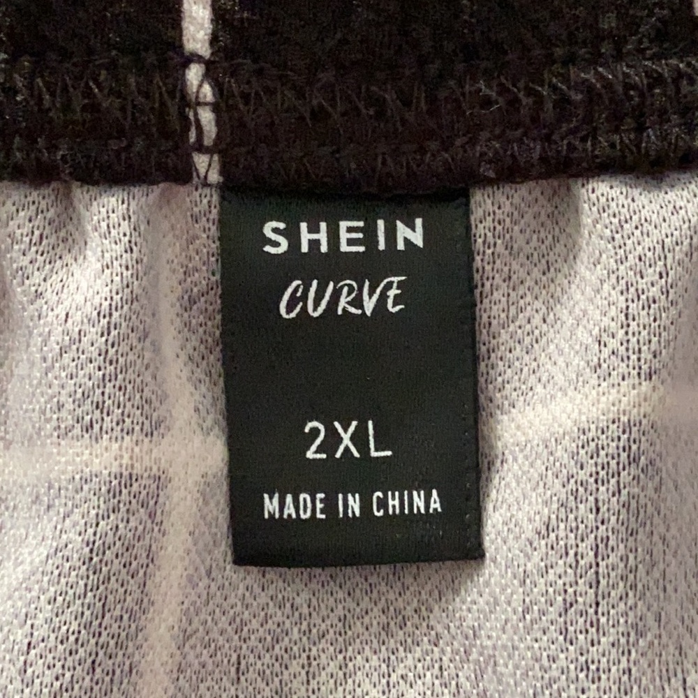 Shein curve two pieces set.2x stretchy - Picture 8 of 11